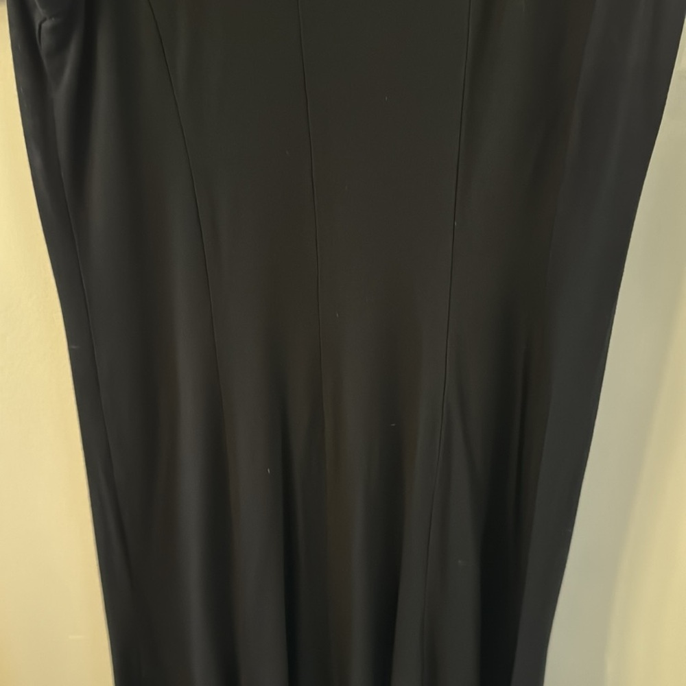 Black Dress - Picture 4 of 6